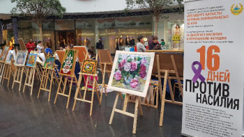 Фотография к новости: Нұр-Сұлтанда "Зорлық-зомбылыққа қарсы 16 күн" акциясы өтті