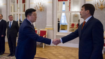 Фотография к новости: Қазақстан елшісі Мажарстан президентіне сенім грамоталарын тапсырды