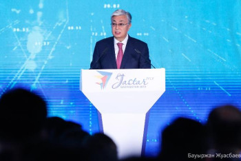 Фотография к новости: Президент волонтерлық қызметті еңбек өтіліне есепке алуды тапсырды 