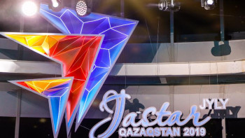 Фотография к новости: Тоқаев жастарды мақтан тұтатынын айтты