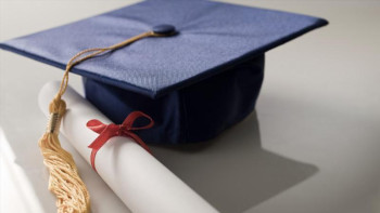 Фотография к новости: Қазақстан өзбекстандық 10 түлекке грант бөледі