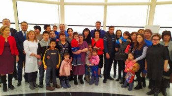 Фотография к новости: Ирактан елге оралған балалар туыстарымен кездесті