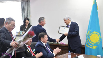 Фотография к новости: Алматы облысында желтоқсандықтарға 150 мың теңге беріледі