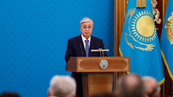 Фотография к новости: Президент: Тұрғын үй мәселесіне қатысты жағдайды түбегейлі өзгерту керек