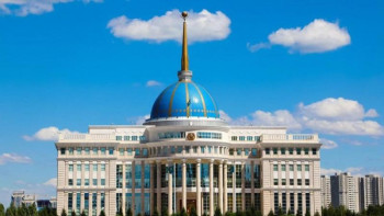 Фотография к новости: Президент бірқатар заңға қол қойды