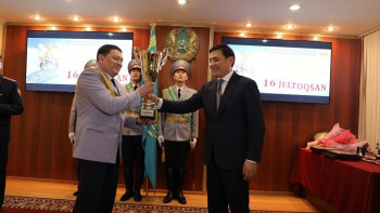 Фотография к новости: Елордалық полицейлер марапатталды