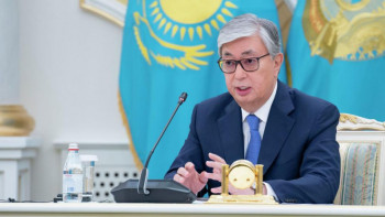 Фотография к новости: Тоқаев: Желтоқсанда теңдік талап еткен қаһармандарға тағзым етеміз