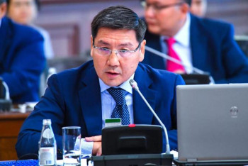 Фотография к новости: Министр "Бәйтерек" қашан Назарбаев болып өзгеретінін айтты