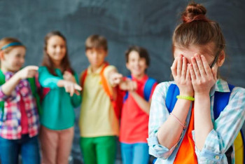 Фотография к новости: Оқушылар арасында буллинг пен суицидтің алдын алу бағдарламасы енгізіледі