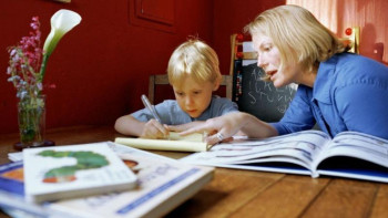 Фотография к новости: Ата-ана баласын үйде оқыта ала ма? – министр жауап берді