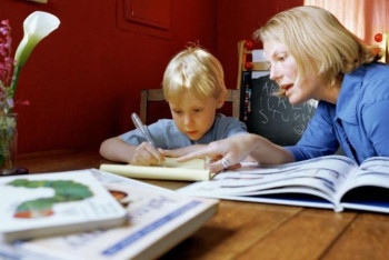 Фотография к новости: Ата-ана баласын үйде оқыта ала ма? – министр жауап берді