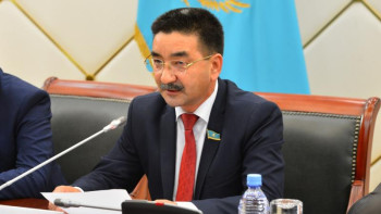 Фотография к новости: Жамбыл Ахметбеков: Енді оппозициялық көзқарастар, балама ойларға жол ашылады