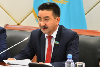 Фотография к новости: Жамбыл Ахметбеков: Енді оппозициялық көзқарастар, балама ойларға жол ашылады