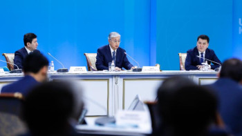 Фотография к новости: Реформалар елді дүрбелеңге салмай, тұрақты дамуға бастау керек – Тоқаев 