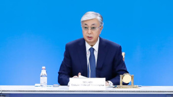 Фотография к новости: Әлі күнге дейін қағаз құжаттар талап етіледі – президент  