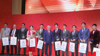 Фотография к новости: Маңғыстау облысында "Жас тұлпар-2019" жастар сыйлығы табысталды 