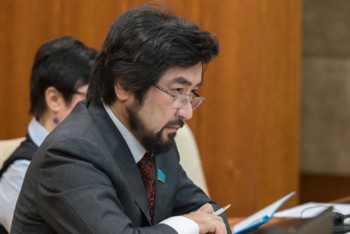 Фотография к новости: Бекболат Тілеухан партия құрған келіні туралы: Екеуіміздің саяси көзқарасымыз екі жаққа кетіп қалған