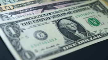 Фотография к новости: Forbes "қалтасы жұқарған" байлардың тізімін жариялады