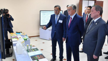 Фотография к новости: Тоқаев С.Сейфуллин атындағы Қазақ агротехникалық университетіне барды