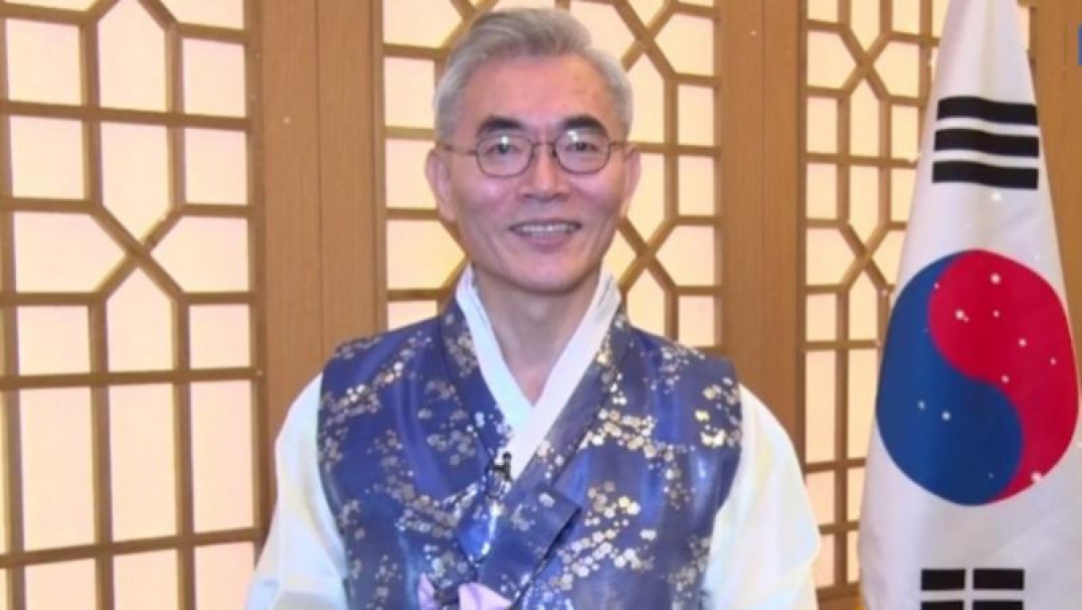 Корея елшісі Ким Дэсик Жаңа жыл мерекесімен құттықтады