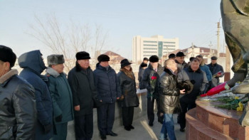 Фотография к новости: Атыраулық ауған ардагерлері қаруластарын еске алды