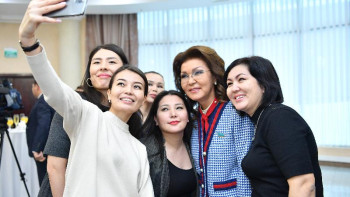 Фотография к новости: Сенат басшысы парламенттік тілшілермен кездесті