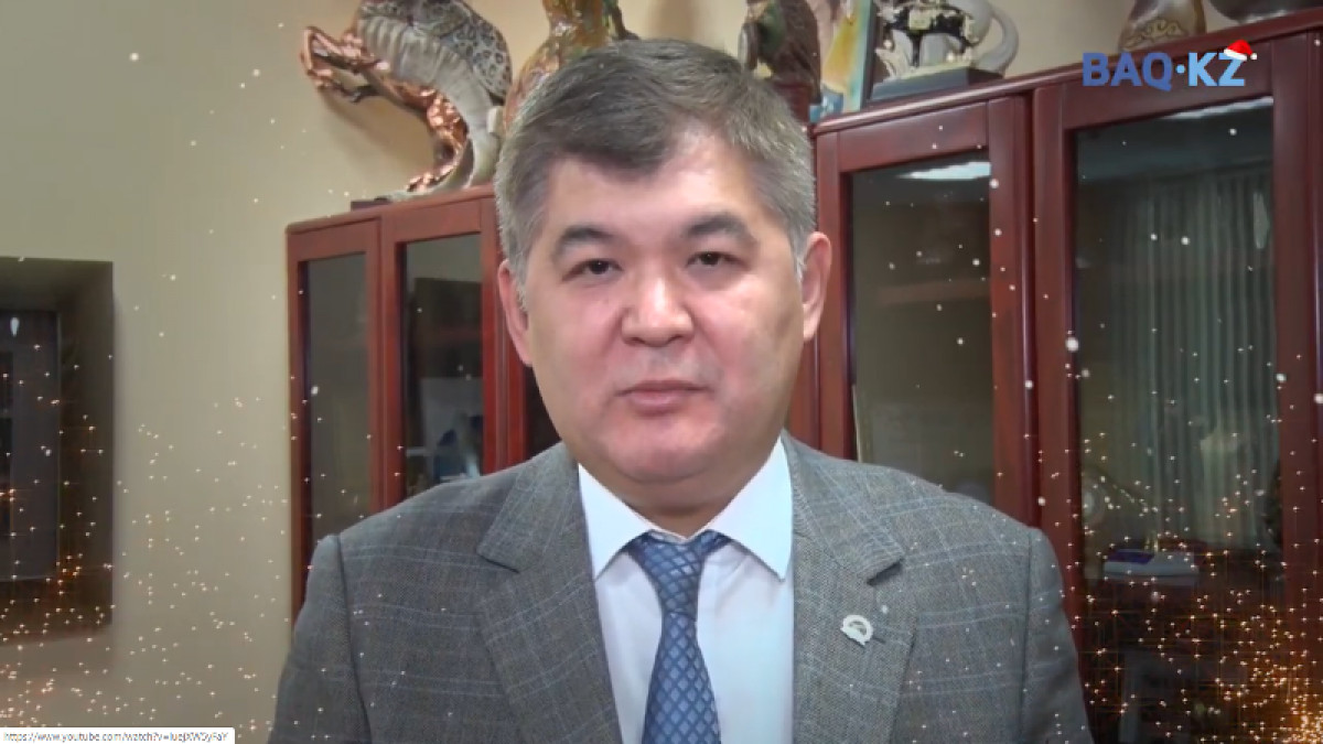Министр қазақстандықтарды Жаңа жыл мерекесімен құттықтады
