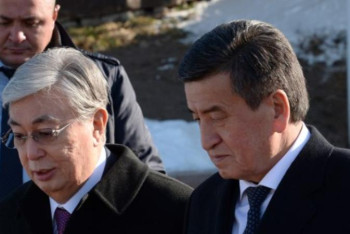 Фотография к новости: Ұшақ апаты: Қырғызстан президенті қазақ халқына көңіл айтты 