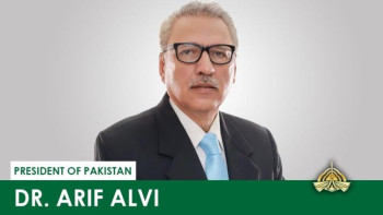 Фотография к новости: Ұшақ апаты. Пәкістан президенті қазақ халқына көңіл айтты