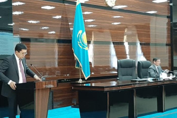 Фотография к новости: Қазақстандықтар АӘК алу үшін қаңтардан бастап құжат тапсыра алады – вице-министр