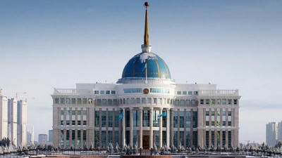 Мемлекет басшысы Өмірзақ Айтбаевтың отбасына көңіл айтты