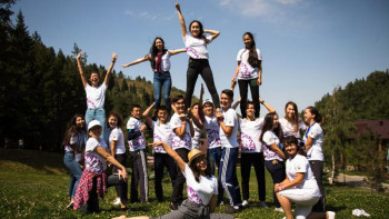 Фотография к новости: Волонтер жылы: Әркімнің жүрегінде "айналама көмектессем" деген сезім бар – Айсұлу Ерниязова