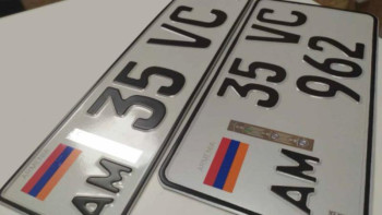 Фотография к новости: Шетелдік тіркеудегі көлік мәселесіне тап болған жүргізушілер не істеу керек?