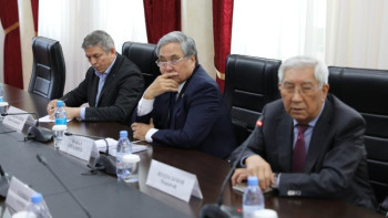 Фотография к новости: Жабал Ерғалиев: Біз ауылдан халықты бездіріп алдық