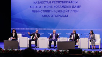 Фотография к новости: Вице-премьер: Желіде барлығы талқыланып қойған кезде баспасөз қызметі үндемей отырады