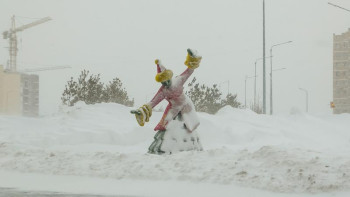 Фотография к новости: Қар құрсауындағы елорда