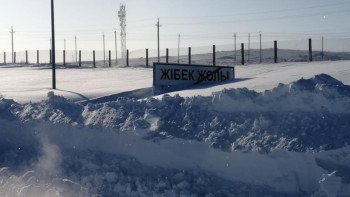 Фотография к новости: Жібек жолы ауылының бораннан кейінгі бейнесі