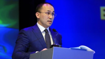 Фотография к новости: Дәурен Абаев жемқорлар жайлы сериал түсіруді ұсынды