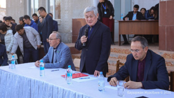 Фотография к новости: Жалпы халық бәрін дұрыс түсініп отыр - Бердібек Сапарбаев