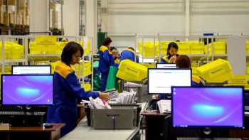 Фотография к новости: "Қазпоштада" 22 мың адам жұмыс істейді