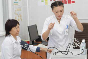 Фотография к новости: ШҚО-да 5,5 мың медицина қызметкері біліктіліктерін көтерді