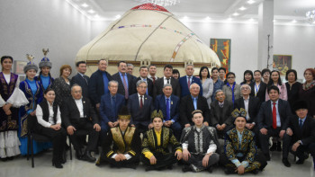 Фотография к новости: Абай-175: Дүниені оймен шолған хакім Абай!.. 