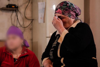 Фотография к новости: "Қазақстанда заң жоқ". Жертөлені паналаған 5 балалы жалғызбасты анаға көмек керек