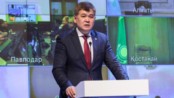 Фотография к новости: Біртанов: Елімізде 4 мыңнан астам дәрігер қажет 