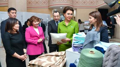 Назарбаева: Елімізге контрабанда арқылы балалар денсаулығына қауіпті тауарлар келетіні алаңдатады