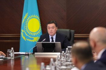 Фотография к новости: Мамин жағдай қиындағанымен, зейнетақы мен жәрдемақы уақытында берілетінін айтты