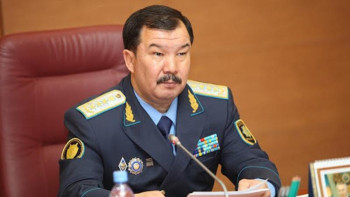 Фотография к новости: Асхат Дауылбаев бұрынғы қызметінде қалатын болды