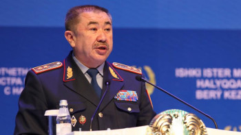 Фотография к новости: Тек орыс тілінде жазылады – министр