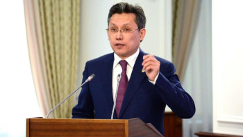 Фотография к новости: Бақыт Сұлтанов фуд-корт сатушыларына кеңес берді 