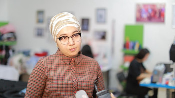 Фотография к новости: Атыраулық дизайнер маска тігуден челлендж  бастады